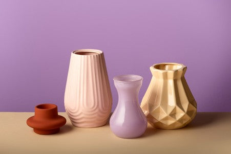 How to choose between clay pots vs ceramic pots