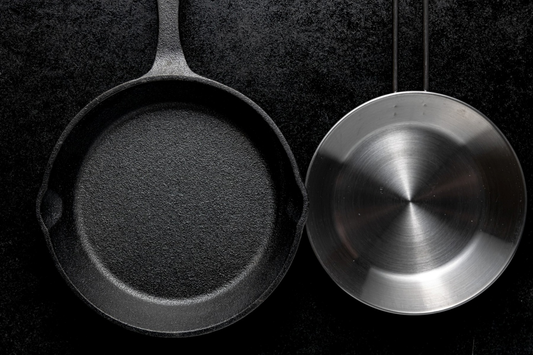 Stainless Steel vs Cast Iron Cookware: Which One is Right for You?