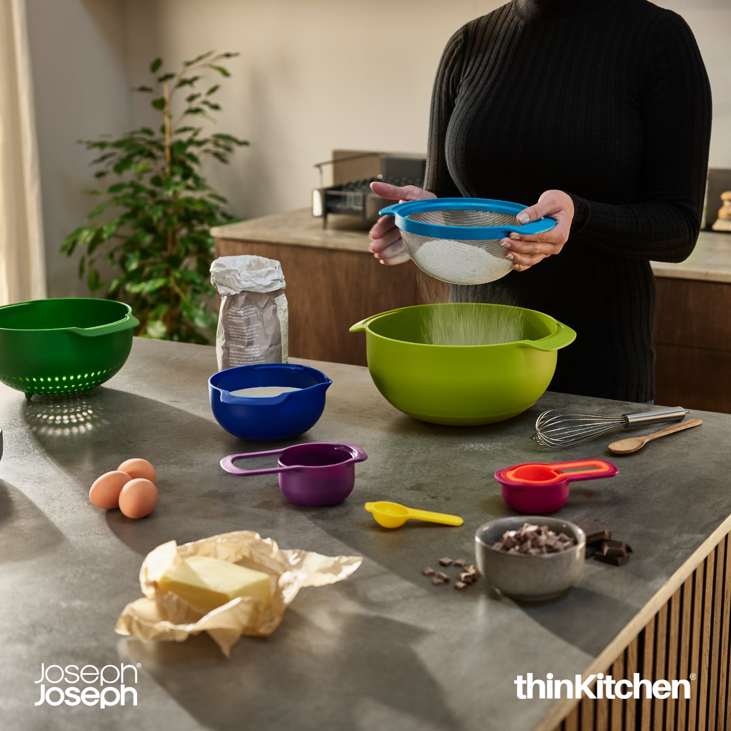 Joseph Joseph Nest 9 Nesting Bowl Set – Stackable Mixing Bowls, Colander, Strainer & Measuring Cups – Stylish, Space-Saving Food Prep Set - 21