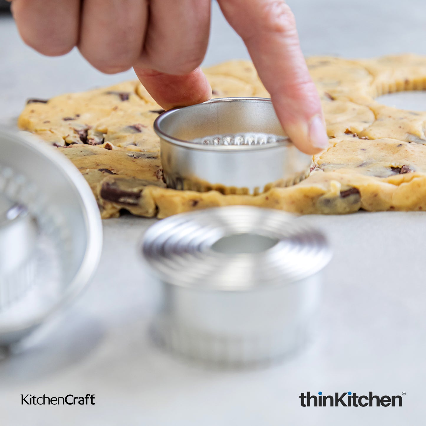 Kitchencraft 11 Pc Fluted Cutters With Metal Storage Tin