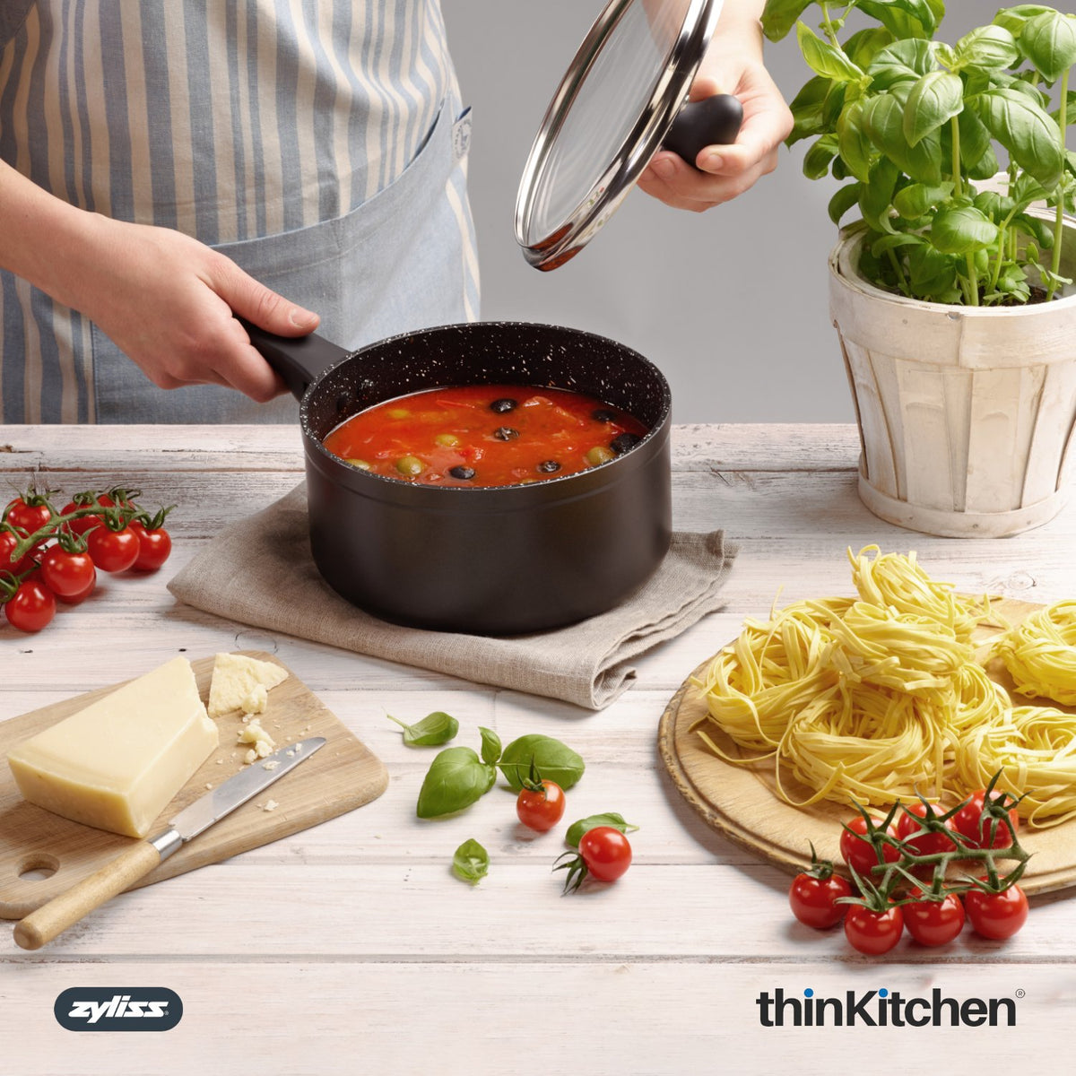 Zyliss Saute Pan with Glass Lid, 16cm thinKitchen