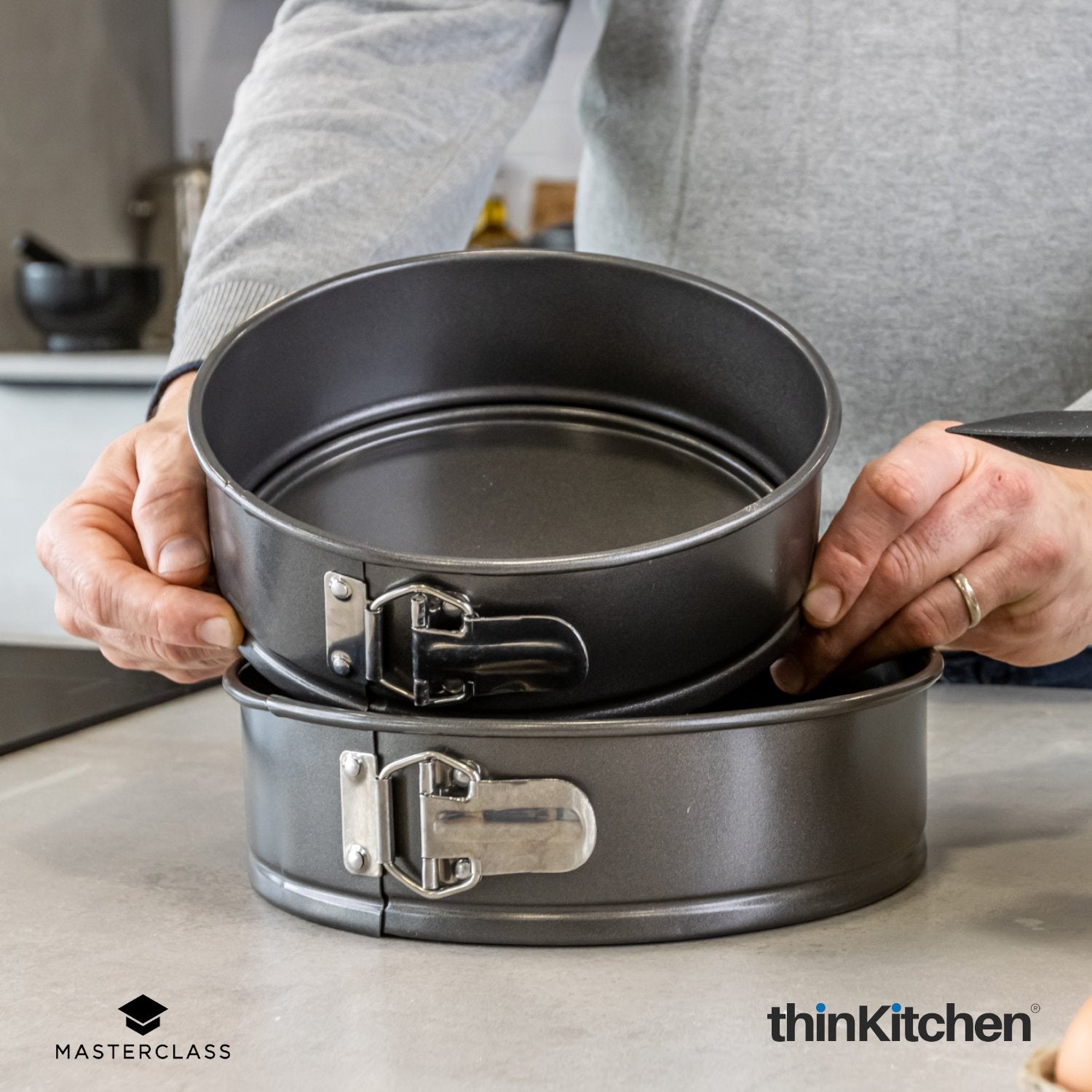 Masterclass Twin Pack Non Stick 20cm And 23cm Spring Form Pans
