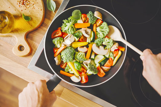 What is Saute Pan: Uses, Benefits & Types
