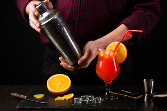 How to Shake a Cocktail: Dry Shake / Reverse Dry Shake