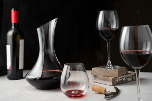 5 Types of Decanters Every Home Bar Must Have