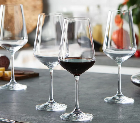 Elegant Wine Glass Sets to Gift this Festive Occasion