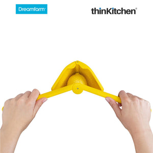 Dreamfarm Lemon Fluicer - Easy Squeeze Manual Lemon Juicer, Yellow