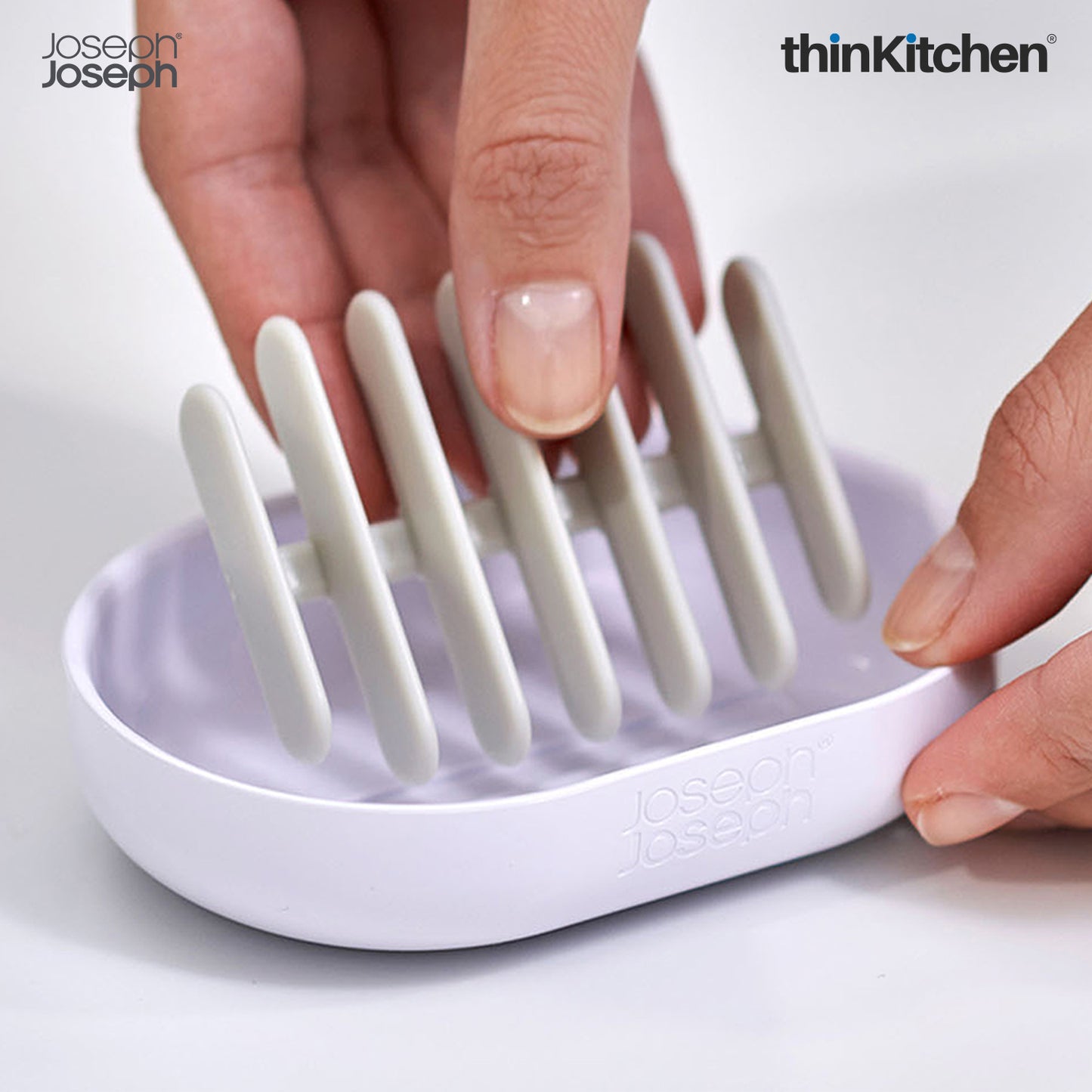 Joseph Joseph Duo Quick-drain Soap Dish (White)