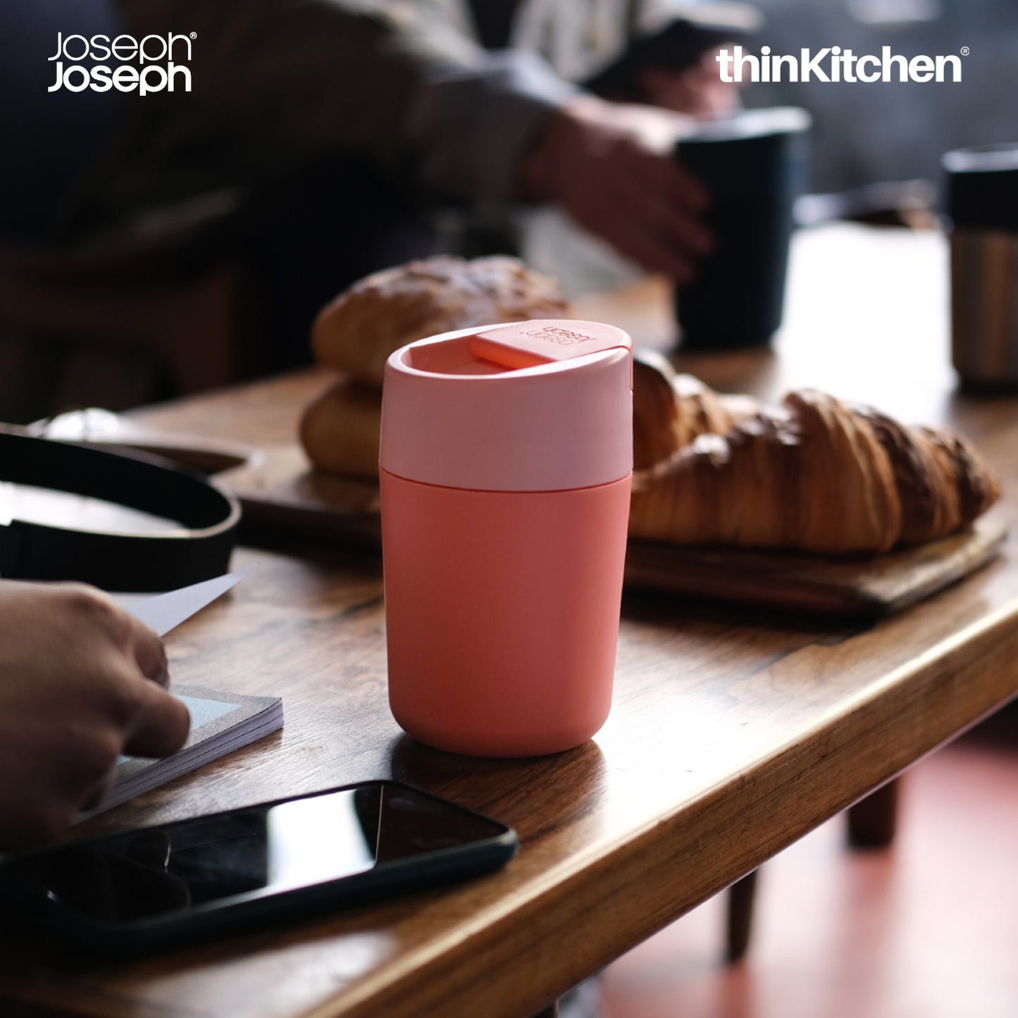 Joseph Joseph Hydration Sipp Travel Mug 340 Ml Coral