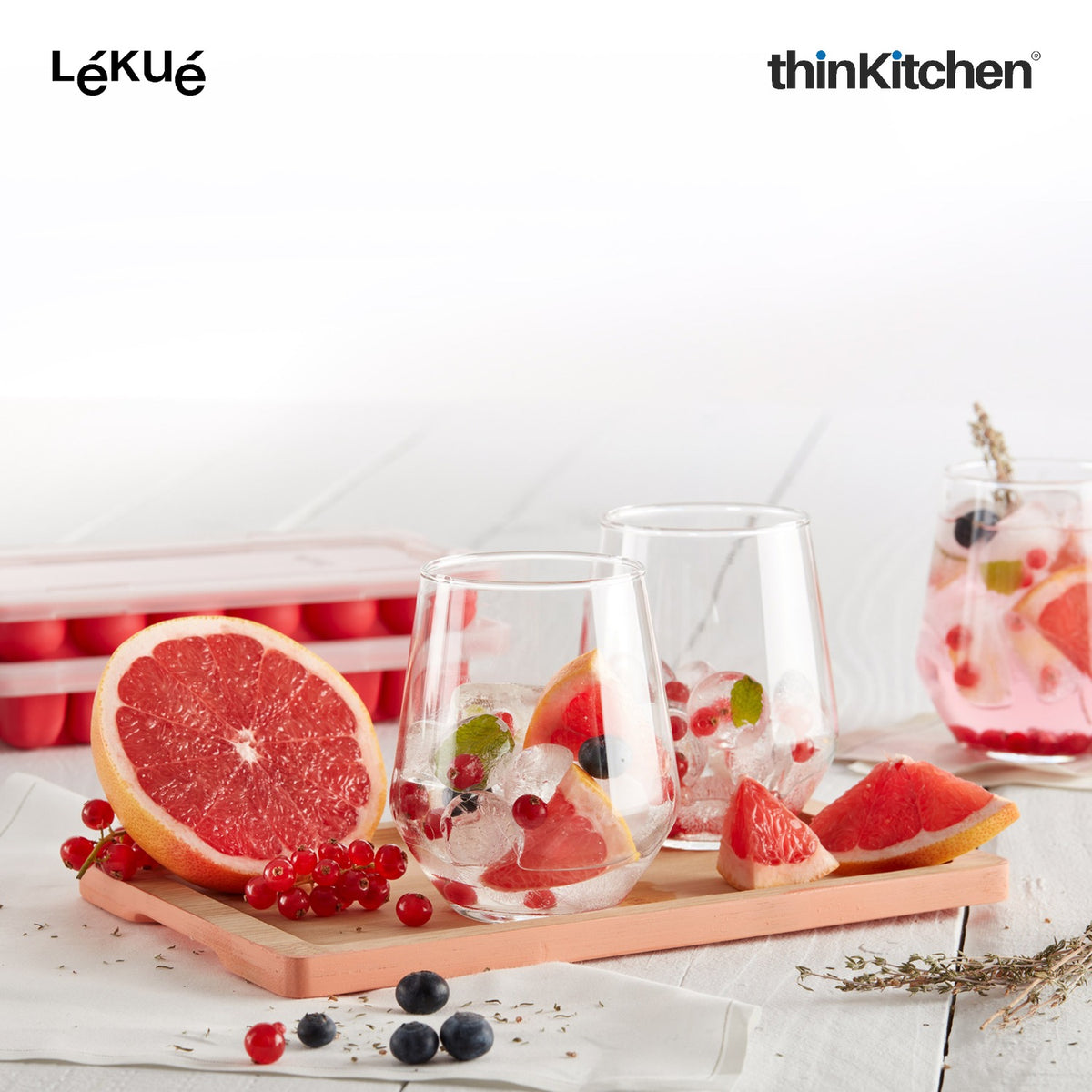 LÉKUÉ Premium Round 18 Cavity Ice Cube Tray with Lid - Red | Flexible, Reusable Ice Mould