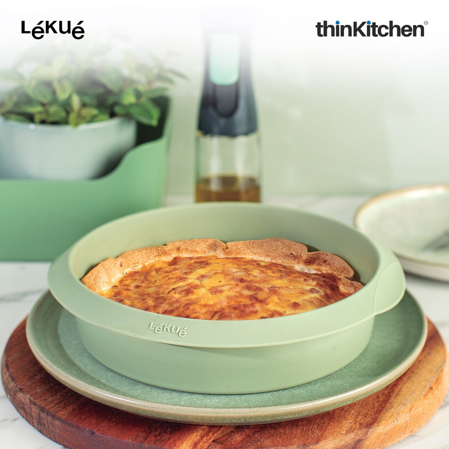 LÉKUÉ Premium Air Fryer Mould 7.9 Inch, Platinum Silicone Reusable , Flexible Green Air Fryer Liner for Large Air Fryers
