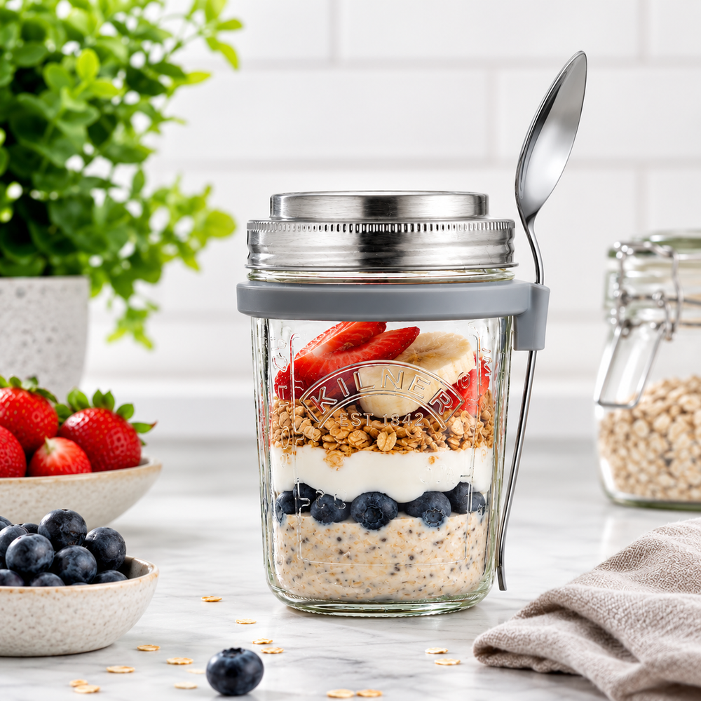 Kilner Premium 350ml Airtight Glass Oatmeal Jar, Overnight Oats Jar, Breakfast Jar with Stainless Steel Spoon | BPA Free, Widemouth, Reusable