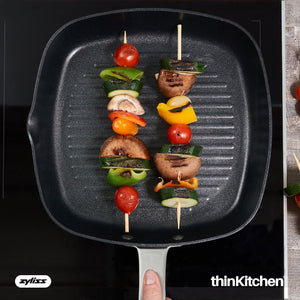 Zyliss Ultimate Pro 26cm Square Grill Pan with spout