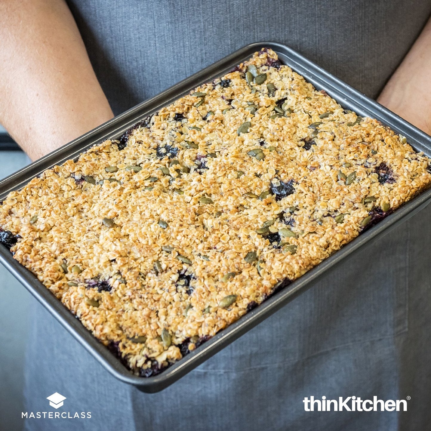 Masterclass Baker's Combo: Non-Stick 2-in-1 Divided Crisping Tray / Ridged Baking Tray x Double Layered Baking Sheet